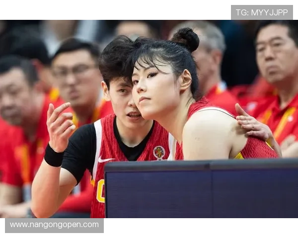 中国篮球队迎战世界强队目标直指巴黎奥运会全力冲击金牌