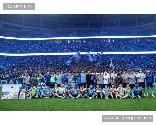 和睦法兰克福俱乐部成功签约新援引发球迷热议球队未来发展展望